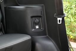 Maruti Suzuki Xl6 Charging Ports