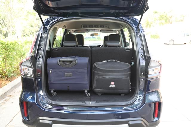 Rear View Image - 9135