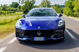 Maserati GranTurismo Front View