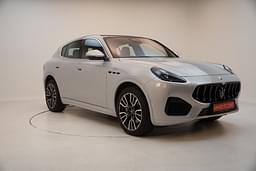 Maserati Grecale Front Left Three Quarter