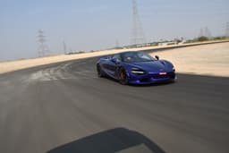 Mclaren 750s Front Left Three Quarter