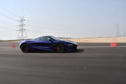 Mclaren 750s Front Left Three Quarter