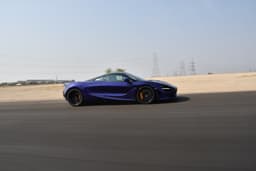 Mclaren 750s Front Right Three Quarter
