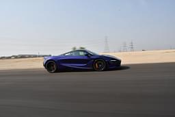Mclaren 750s Front Right Three Quarter