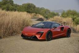 Mclaren Artura Front Right Three Quarter