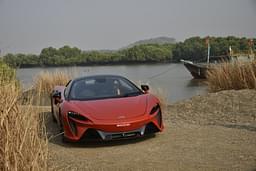 Mclaren Artura Front Right Three Quarter
