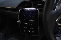 Mclaren Artura Dashboard