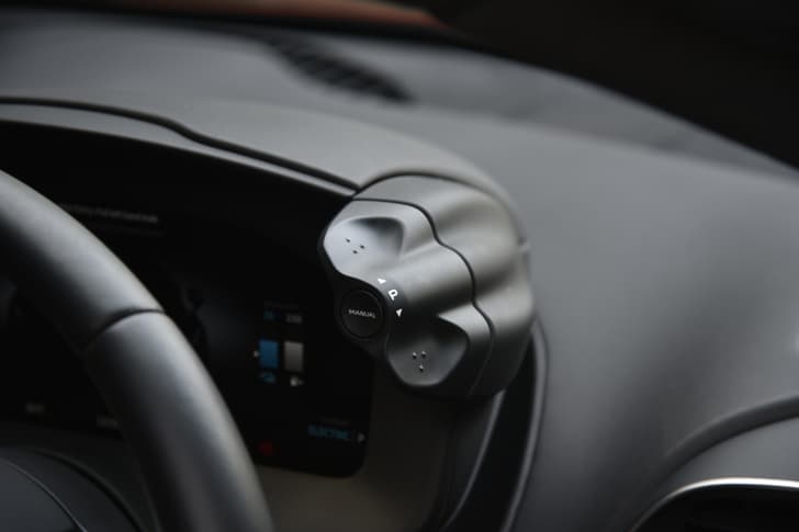 Mclaren Artura Steering Mounted Controls