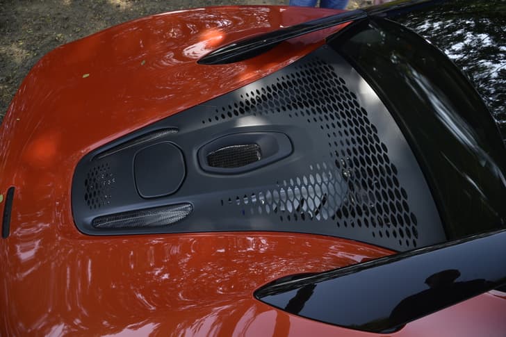 Mclaren Artura Car Roof