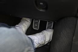Mclaren Artura Foot Controls