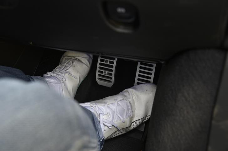 Mclaren Artura Foot Controls