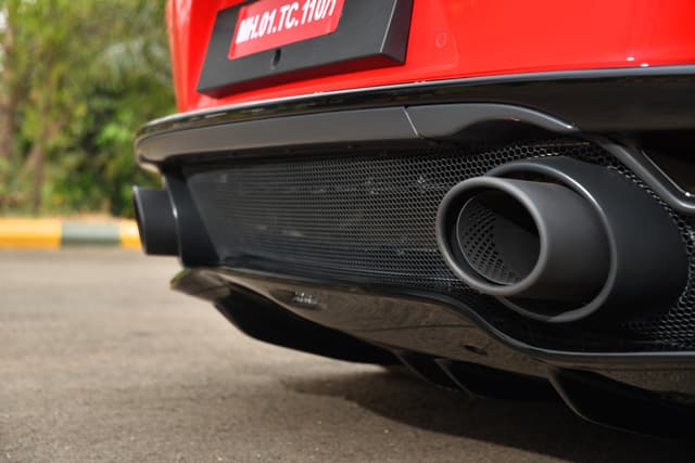 Rear View Image - 8794