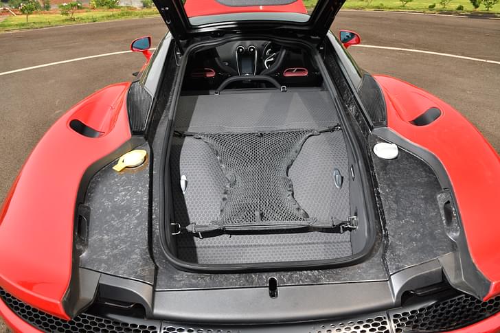 Mclaren Gt Color Red