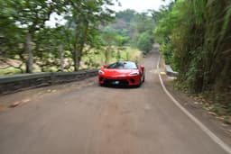 Mclaren Gt Front Right Three Quarter