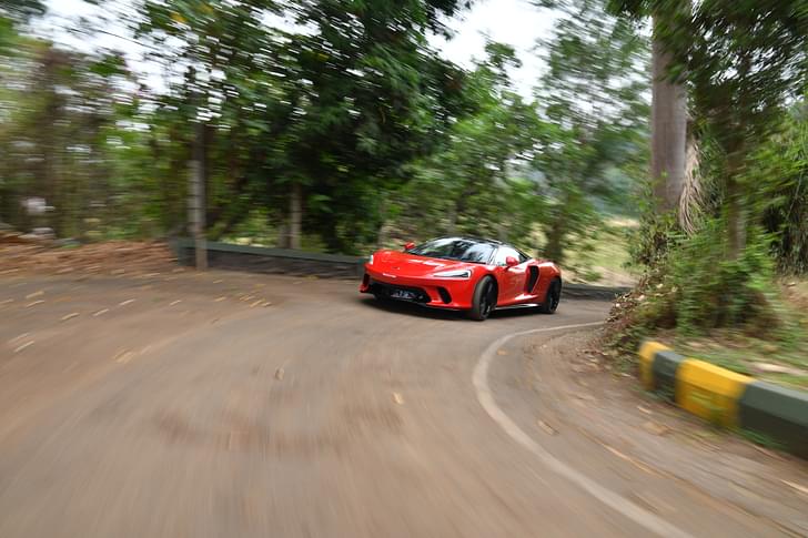 Mclaren Gt Color Red
