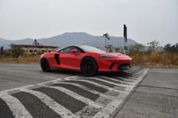 Mclaren Gt Front Right Three Quarter