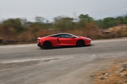 Mclaren Gt Front Right Three Quarter