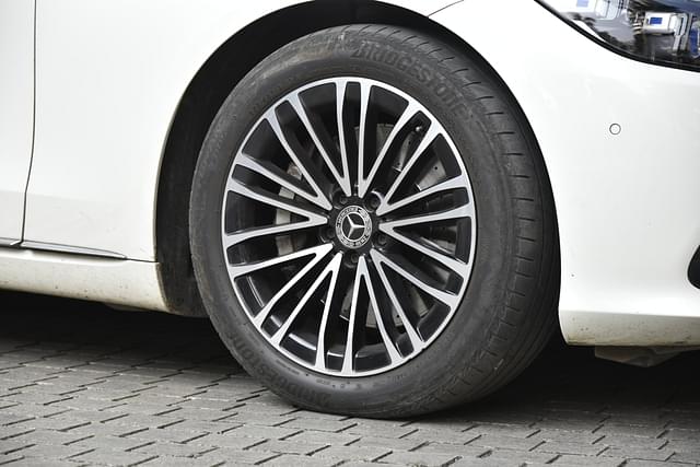 Alloy Wheels Image - 17423