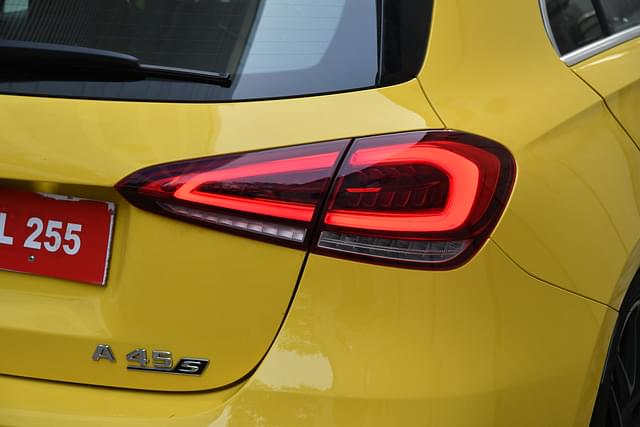 Rear View Image - 8674