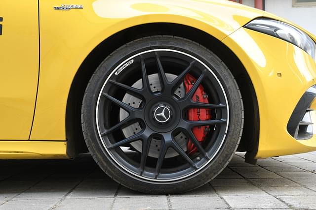Alloy Wheels Image - 8680