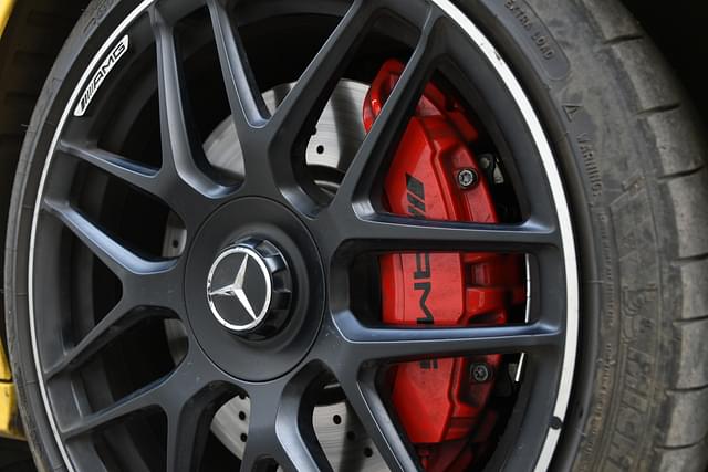 Alloy Wheels Image - 8681