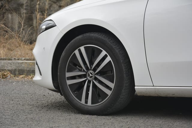 Front Left Three Quarter