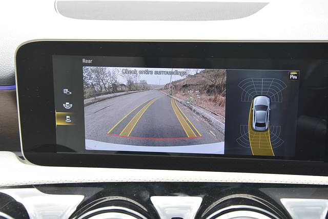 Infotainment System Image - 9517