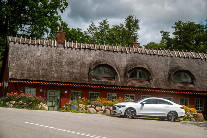 Front Right Three Quarter