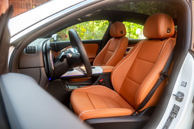 Front Row Adjustable Headrests