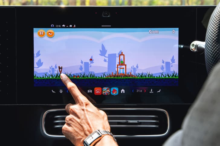 Mercedes Benz Cla Electric Infotainment System