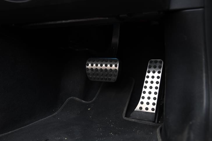 Mercedes Benz Cle Cabriolet Foot Controls