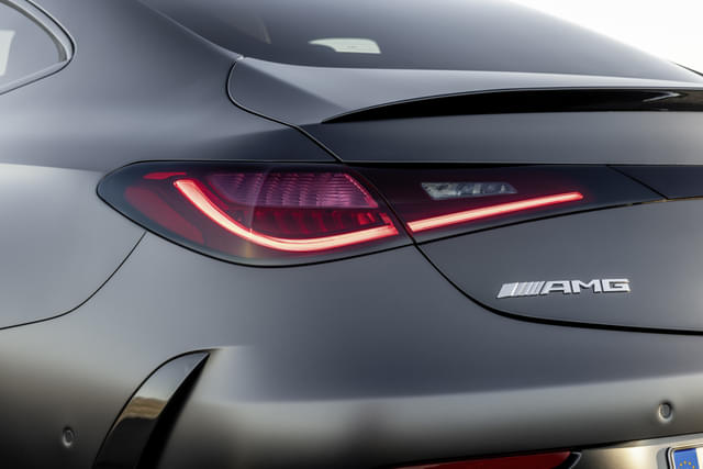 Rear Right Three Quarter Image - 20278