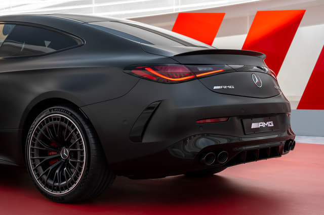 Rear View Image - 20261