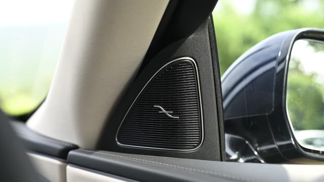 Side Glass Housing Image - 7632
