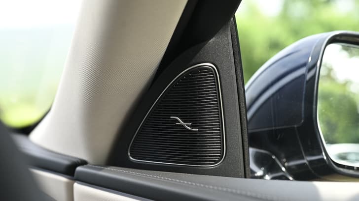 Mercedes Benz E Class Side Glass Housing