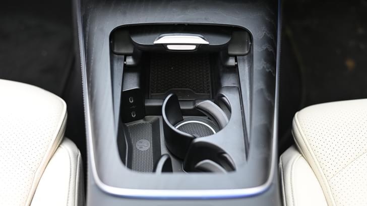 Mercedes Benz E Class Charging Ports