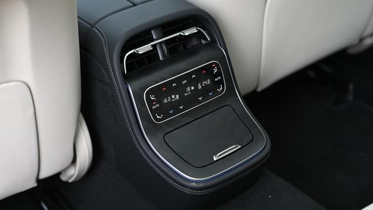 Mercedes Benz E Class 2Nd Row Ac Vent