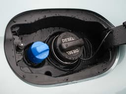 Mercedes Benz E Class Open Fuel Lid