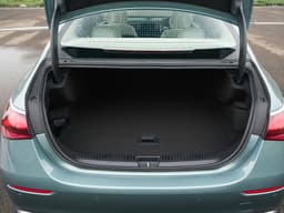 Mercedes Benz E Class Boot Open