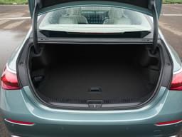 Mercedes Benz E Class Boot Open