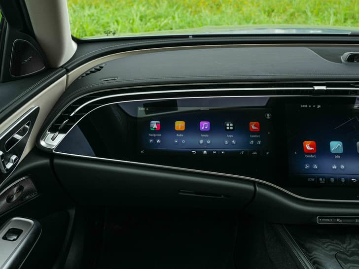 Mercedes Benz E Class Dashboard