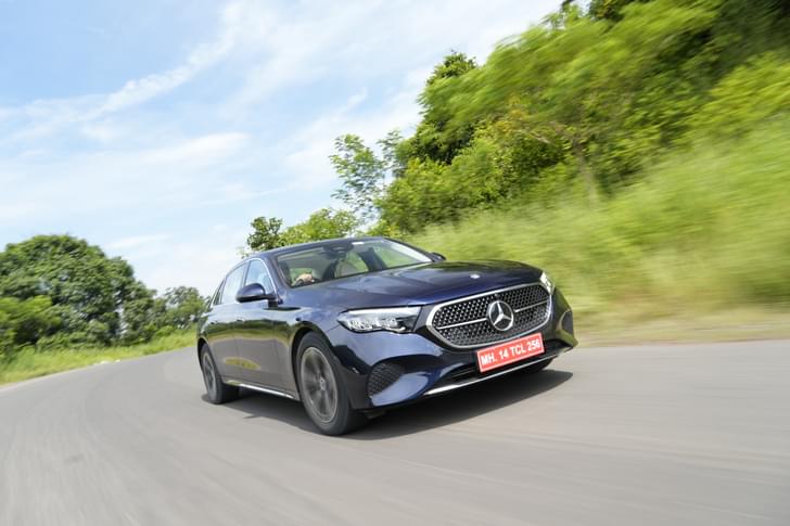 Mercedes Benz E Class Front Right Three Quarter