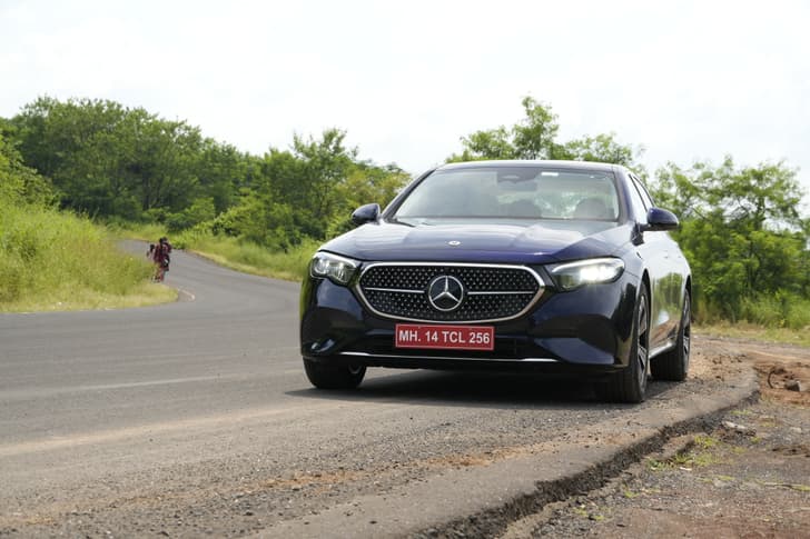 Mercedes Benz E Class Front Right Three Quarter
