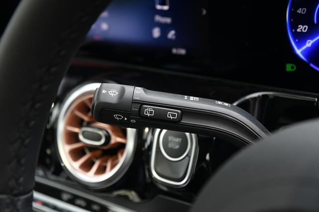 Infotainment System Image - 9704