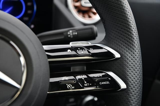 Steering Wheel Image - 9749