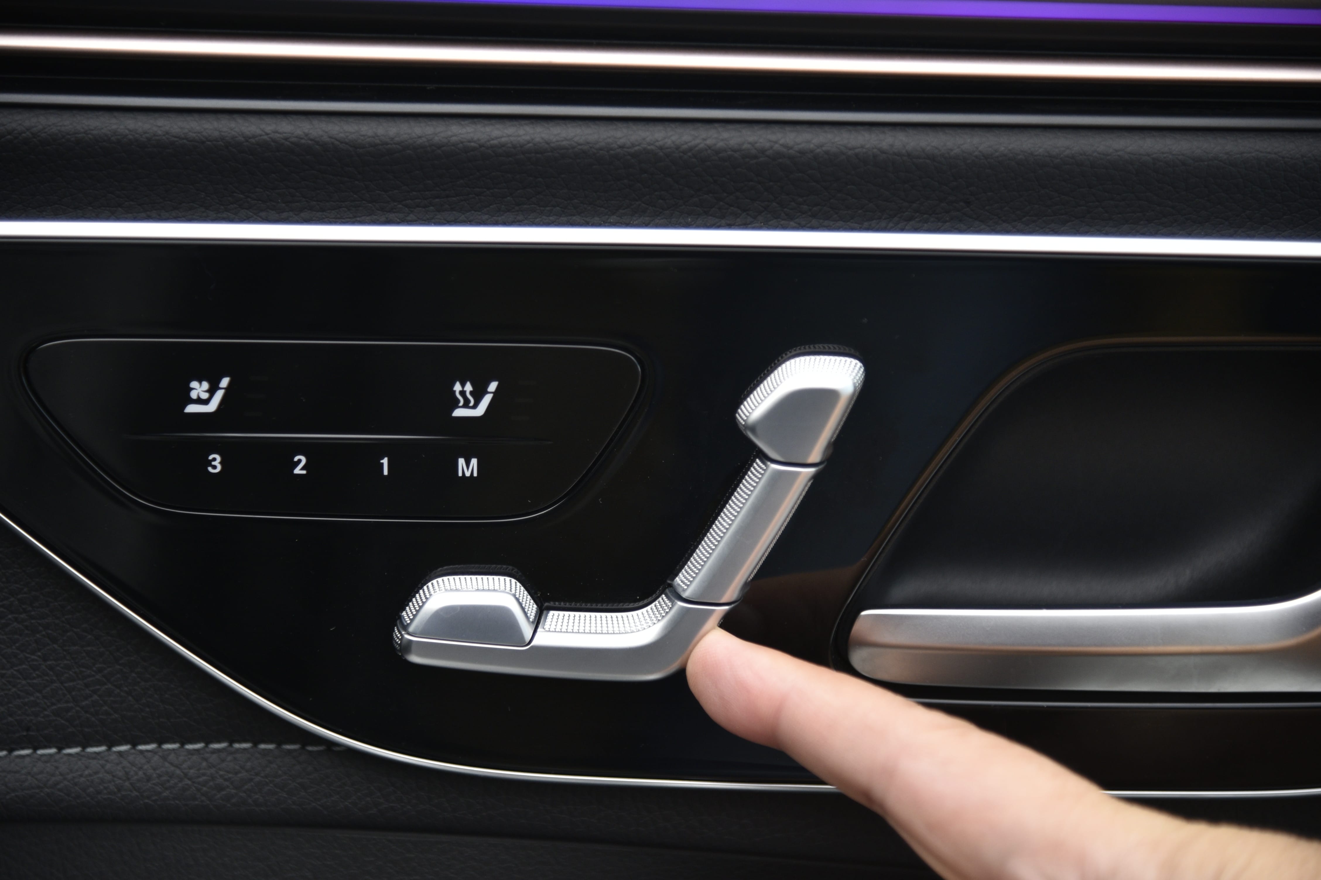 Mercedes-Benz EQE SUV Door Controls Image – EQE SUV Photos in India ...