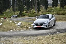 Mercedes Benz Eqe Suv Front Right Three Quarter
