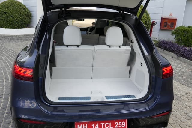 Rear View Image - 12052