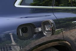Mercedes Benz Eqs Suv Charging Ports