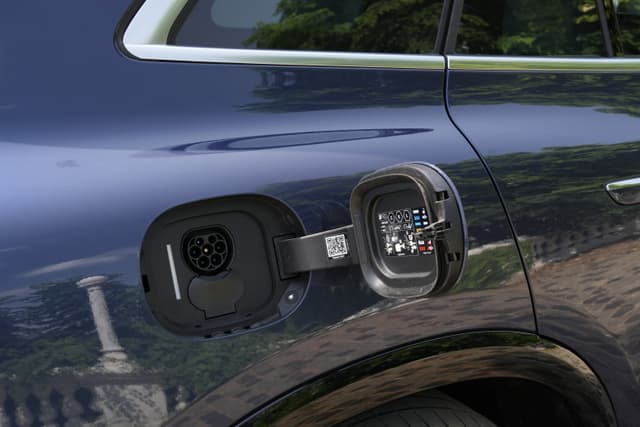Charging Ports Image - 12740